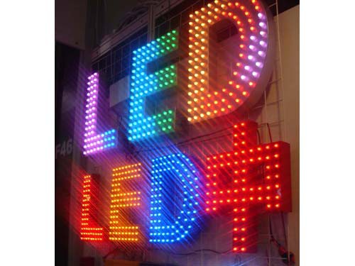 濟寧全彩單燈led外漏發(fā)光字